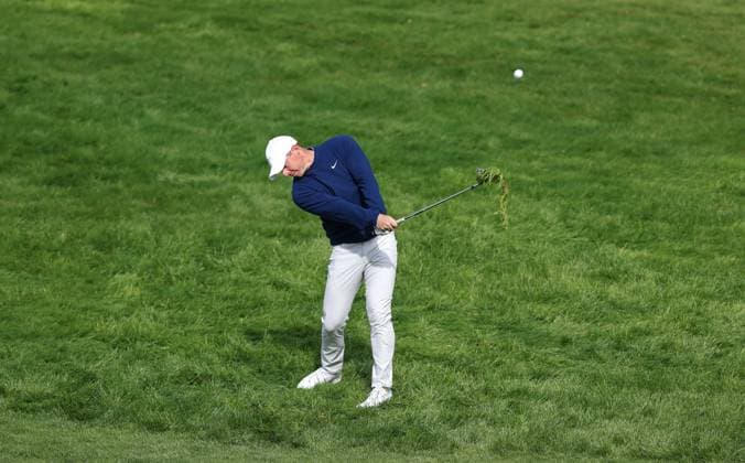 . - BMW PGA, Golf Herren Championship 2025, Day One, DP World Tour, Wentworth Golf Club, Virginia Water, Surrey, England.- 11th September 2025. (C) Daniel Weir Crystal Pix Rory Mcilroy Of Northern Ireland plays a shout out of the rough on the 7th hole during the BMW PGA Championship 2025 Day One. - BMW PGA Championship 2025, Day One, DP World Tour, Wentworth Golf Club, Virginia Water, Surrey, England.- 11th September 2025. (C) Daniel Weir Crystal Pix Surrey Wentworth Golf Club United Kingdom Copyright: xDanielxWeirx CP_BMW_PGA_Championship_2025_Day_One_42