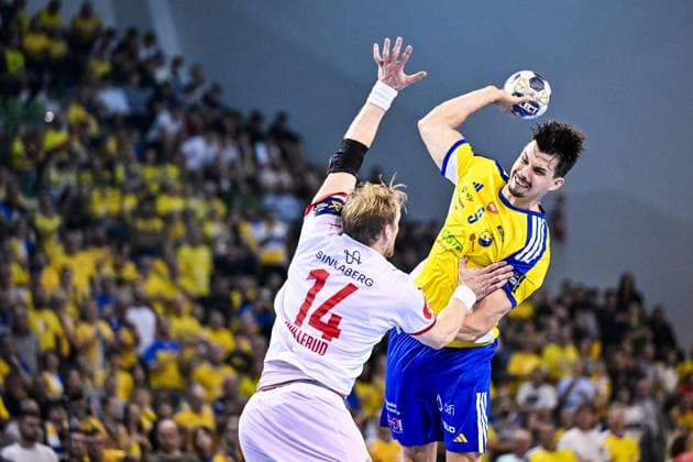 11.09.2025 KIELCE UL. BOCZNA ( POLAND ) PILKA RECZNA MEZCZYZN ( HANDBALL MEN S ) LIGA MISTRZOW - FAZA GRUPOWA ( MEN S EHF CHAMPIONS LEAGUE - GROUP PHASE ) MECZ INDUSTRIA KIELCE - KOLSTAD HANDBALL ( GAME ) NZ MAGNUS GULLERUD SZYMON SICKO SYLWETKA FOTO MICHAL STANCZYK CYFRASPORT NEWSPIX.PL --- Newspix.pl POLAND OUT!  20250911CSMS0025