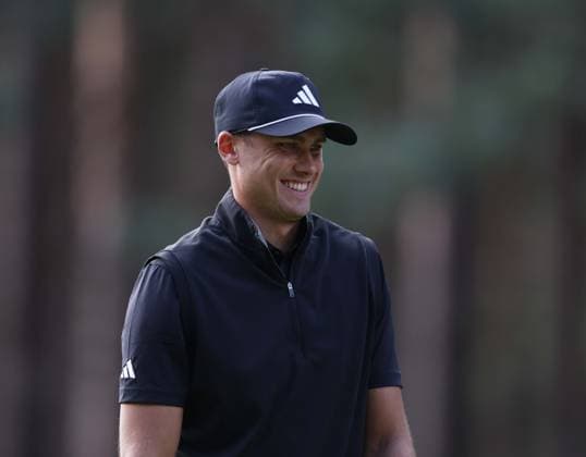 . - BMW PGA, Golf Herren Championship 2025, Day One, DP World Tour, Wentworth Golf Club, Virginia Water, Surrey, England.- 11th September 2025. (C) Daniel Weir Crystal Pix Ludvig Aberg Of Sweden looks delighted & happy during the BMW PGA Championship 2025, Day One. - BMW PGA Championship 2025, Day One, DP World Tour, Wentworth Golf Club, Virginia Water, Surrey, England.- 11th September 2025. (C) Daniel Weir Crystal Pix Surrey Wentworth Golf Club United Kingdom Copyright: xDanielxWeirx CP_BMW_PGA_Championship_2025_Day_One_76