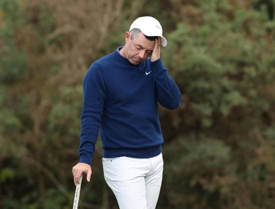 . - BMW PGA, Golf Herren Championship 2025, Day One, DP World Tour, Wentworth Golf Club, Virginia Water, Surrey, England.- 11th September 2025. (C) Daniel Weir Crystal Pix Rory Mcilroy Of Northern Ireland looks frustrated & dejected during the BMW PGA Championship 2025 Day One . - BMW PGA Championship 2025, Day One, DP World Tour, Wentworth Golf Club, Virginia Water, Surrey, England.- 11th September 2025. (C) Daniel Weir Crystal Pix Surrey Wentworth Golf Club United Kingdom Copyright: xDanielxWeirx CP_BMW_PGA_Championship_2025_Day_One_84