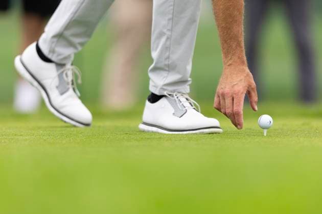 September 11, 2025, Napa, California, United States: NAPA, CA - SEPTEMBER 11: Lanto Griffin of the United States tees up a Titleist on hole 1 during the Procore Championship 2025 - Round One at Silverado Resort on September 11, 2025 in Napa, California. Napa United States - ZUMAt139 20250911_aaa_t139_083 Copyright: xAlxChang IsixPhotosx