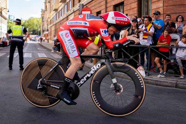 La Vuelta - 80th Tour of Spain 2025 - Stage 18 (ITT) Jonas Vingegaard of Denmark and Team Visma Lease a Bike competes during the La Vuelta - 80th Tour of Spain 2025, Stage 18 a 12.2km individual time trial stage on September 11, 2025 in Valladolid, Spain. Valladolid Valladolid Spain Copyright: xAlbertoxGardinx AGardin_20250911_Cycling_Vuelta_ITT_0008