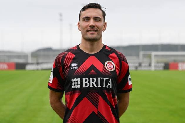 11 09 2025, xjhx, Soccer 3 Liga, SV Wehen Wiesbaden Photo session 2025 26 v l David Suarez SV Wehen Wiesbaden Wiesbaden