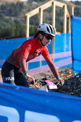 12 09 2025, Crans Montana, Valais 2025 UCI Mountain Bike World Championships, Regina Bruchner 37 HUN in training on the Cross Country Olympic circuit Crans Montana Crans Montana Valais Switzerland Copyright: xJustPictures.ch FrancescoxMinghettix jp-en-FrMi-MNG_1843