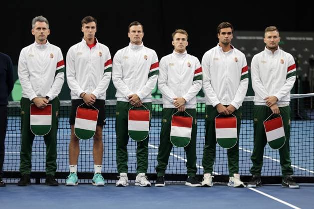 TENNIS - Davis Cup, HUN vs AUT DEBRECEN,HUNGARY,12.SEP.25 - TENNIS - ITF Davis Cup, qualification round 2, Hungary vs Austria. Image shows captain Kornel Bardoczky, Fabian Marozsan, Marton Fucsovics, Piros Zsombor, Peter Fajta and Mate Valkusz (HUN).  GEPAxpictures xWalterxLuger