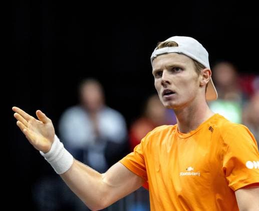 GRONINGEN - Jesper de Jong on the first day of the second qualifying round for the Davis Cup Finals between the Netherlands and Argentina at Martiniplaza. ANP SANDER KONING xVIxANPxSportx xxANPxIVx 535971375 originalFilename: 535971375.jpg