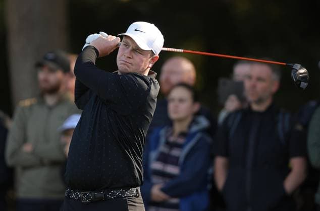 . - BMW PGA, Golf Herren Championship 2025, Day Two, DP World Tour, Wentworth Golf Club, Virginia Water, Surrey, England.- 12th September 2025. (C) Daniel Weir Crystal Pix Robert Macintyre Of Scotland takes a tee shot during the BMW PGA Championship 2025 Day Two. - BMW PGA Championship 2025, Day Two, DP World Tour, Wentworth Golf Club, Virginia Water, Surrey, England.- 12th September 2025. (C) Daniel Weir Crystal Pix Surrey Wentworth Golf Club United Kingdom Copyright: xDanielxWeirx CP_BMW_PGA_Championship_2025_Day_Two_15