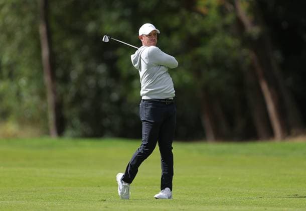 . - BMW PGA, Golf Herren Championship 2025, Day Two, DP World Tour, Wentworth Golf Club, Virginia Water, Surrey, England.- 12th September 2025. (C) Daniel Weir Crystal Pix Rory Mcilroy Of Northern Ireland takes a shot on the 16th hole during the BMW PGA Championship 2025 Day Two. - BMW PGA Championship 2025, Day Two, DP World Tour, Wentworth Golf Club, Virginia Water, Surrey, England.- 12th September 2025. (C) Daniel Weir Crystal Pix Surrey Wentworth Golf Club United Kingdom Copyright: xDanielxWeirx CP_BMW_PGA_Championship_2025_Day_Two_61