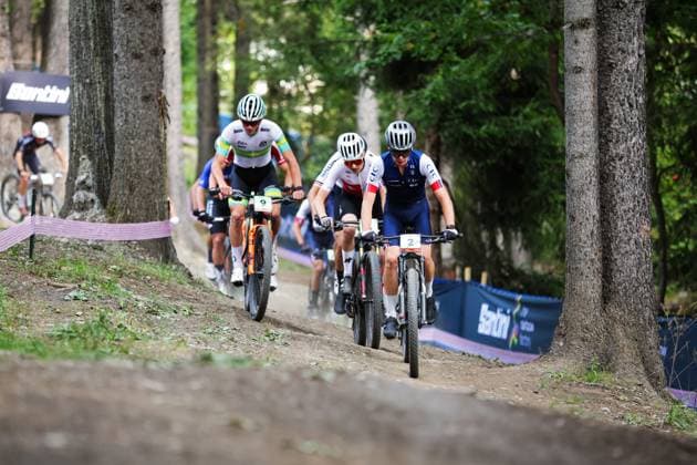 2025 UCI Mountain Bike World Championships Picture by Ed Sykes SWpix.com - 12 09 2025 - Cycling - 2025 UCI Mountain Bike World Championships - Cross-country Olympic - Crans Montana, Valais, Switzerland - Men Junior - Lucas Teste (France), Connor Wright (Australia) Copyright: x xSWpix.comx(t axPhotographyxHubxLtd)xEdxSykes SWpix.comx SWP-3030-3595