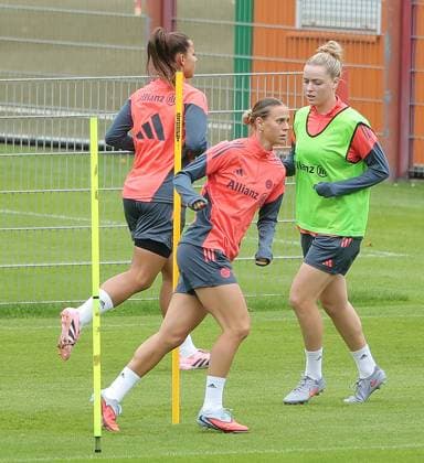 12 09 2025, FC Bayern training ground, Saebenerstrasse Munich, soccer, sports, in the picture Klar Buehl FC Bayern