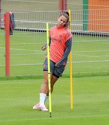 12 09 2025, FC Bayern training ground, Saebenerstrasse Munich, soccer, sports, in the picture Lena Oberdorf FC Bayern