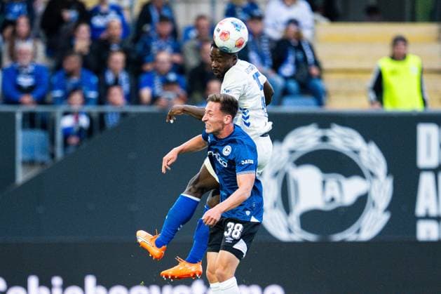 12 09 2025 Soccer, 2025 2026, 2 Bundesliga, 5 Matchday, DSC Arminia Bielefeld 1 FC Magdeburg L R Marius Wörl Bielefeld , Daniel Heber Magdeburg DFL REGULATIONS PROHIBIT ANY USE OF PHOTOGRAPHS AS IMAGE SEQUENCES AND OR QUASI VIDEO