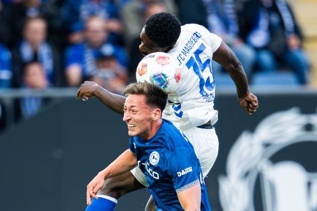 12 09 2025 Soccer, 2025 2026, 2 Bundesliga, 5 Matchday, DSC Arminia Bielefeld 1 FC Magdeburg L R Marius Wörl Bielefeld , Daniel Heber Magdeburg DFL REGULATIONS PROHIBIT ANY USE OF PHOTOGRAPHS AS IMAGE SEQUENCES AND OR QUASI VIDEO