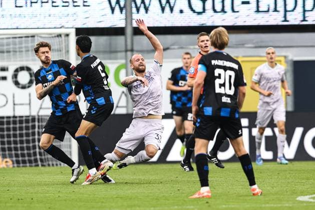 Philipp Hofmann VfL Bochum,33 vs Santiago Castaneda M ,SC Paderborn,5 and Calvin Brackelmann l ,SC Paderborn,4 2 Soccer Bundesliga Season 2025 2026 SC Paderborn vs VfL Bochum at Home Deluxe Arena in Paderborn Action,Soccer,Man,Men,Germany,12 09 2025