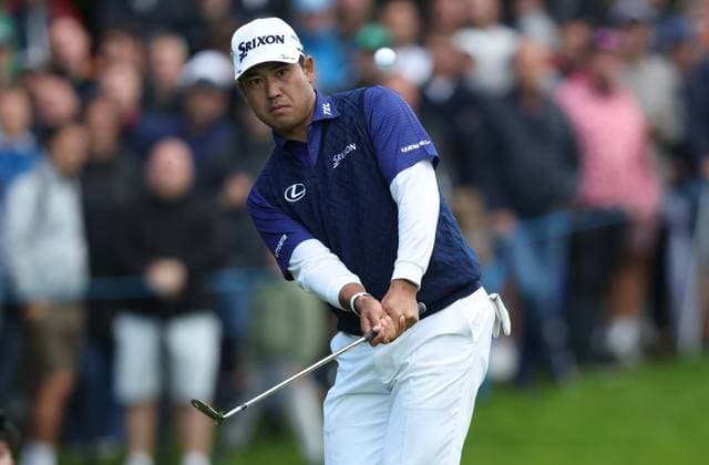 . - BMW PGA, Golf Herren Championship 2025, Day Two, DP World Tour, Wentworth Golf Club, Virginia Water, Surrey, England.- 12th September 2025. (C) Daniel Weir Crystal Pix Hideki Matsuyama Of Japan chips in on the 17th hole for an eagle to take the lead on 12- under par at the BMW PGA Championship 2025 at Wentworth Golf Club, Virginia Water, Surrey, England on 12th September 2025. - BMW PGA Championship 2025, Day Two, DP World Tour, Wentworth Golf Club, Virginia Water, Surrey, England.- 12th September 2025. (C) Daniel Weir Crystal Pix Surrey Wentworth Golf Club United Kingdom Copyright: xDanielxWeirx CP_BMW_PGA_Championship_2025_Day_Two_79