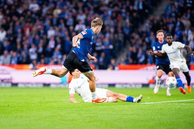 12 09 2025 Soccer, 2025 2026, 2 Bundesliga, Matchday 5, DSC Arminia Bielefeld 1 FC Magdeburg Joel Grodowski Bielefeld scores the goal for 2 0 DFL REGULATIONS PROHIBIT ANY USE OF PHOTOGRAPHS AS IMAGE SEQUENCES AND OR QUASI VIDEO