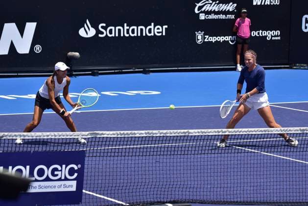 WTA GUADALAJARA 250 OPEN WTA GUADALAJARA 250 OPEN ANEY GLEASON VS OLMOS SUTJIADI 12092025 GUADALAJARA, JALISCO Action photo of Jessie Aney and Quinn Gleason, during day 5 the WTA Guadalajara 250 Open, held at the Centro Panamericano de Tenis of Guadalajara, Jalisco, Mexico Action photo of Jessie Aney and Quinn Gleason, during day 5 of the WTA Guadalajara 250 Open, held at the Centro Panamericano de Tenis of Guadalajara, Jalisco, Mexico PHOTO BY IMAGENSHOP AGENCIA FOTOGRAFICA GUADALAJARA JALISCO MEXICO Copyright: xIMAGENSHOPxAGENCIAxFOTOGRAFICAx