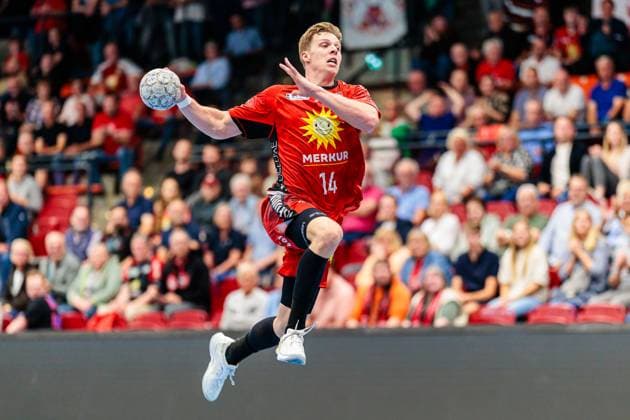 Alexander Schulze TuS N Luebbecke, 14 in goal GER, TuS N Luebbecke vs SG BBM Bietigheim, Handball, 2 Bundesliga, Matchday 3, Season 2025 2026, 12 09 2025 GER, TuS N Luebbecke vs SG BBM Bietigheim, Handball, 2 Bundesliga, Matchday 3, Season 2025 2026, 12 09 2025 Luebbecke Copyright: xEibner-Pressefoto JanxRollingerx EP_JSK