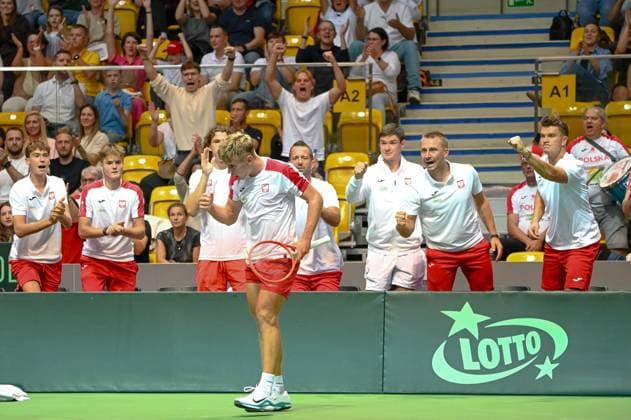 GDYNIA, 12.09.2025 Tenis ziemny Davis Cup Mecz Polska - Wielka Brytania Tennis Davis Cup Match Poland - Great Britain NZ olaf pieczkowski , cieszynka , radosc , celebracja , team polska , poland Fot. ANNA LANGOWSKA 058sport.pl NEWSPIX.PL --- newspix.pl 