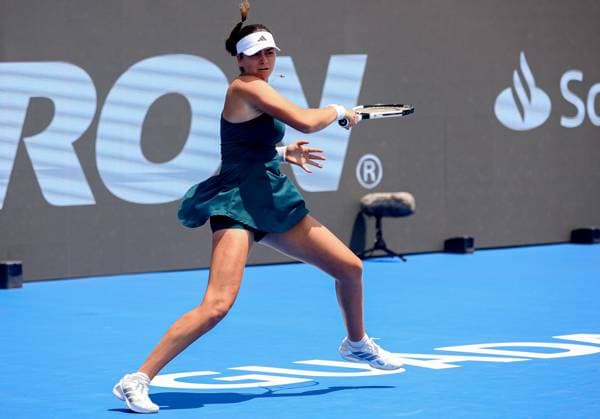 WTA GUADALAJARA 250 OPEN WTA GUADALAJARA 250 OPEN OSTAPENKO VS STAKUSIC 12092025 GUADALAJARA, JALISCO Action photo f Marina Stakusic of Canada, during day 5 the WTA Guadalajara 250 Open, held at the Centro Panamericano de Tenis of Guadalajara, Jalisco, Mexico Action photo f Marina Stakusic of Canada, during day 5 the WTA Guadalajara 250 Open, held at the Centro Panamericano de Tenis of Guadalajara, Jalisco, Mexico PHOTO BY IMAGENSHOP AGENCIA FOTOGRAFICA GUADALAJARA JALISCO MEXICO Copyright: xIMAGENSHOPxAGENCIAxFOTOGRAFICAx