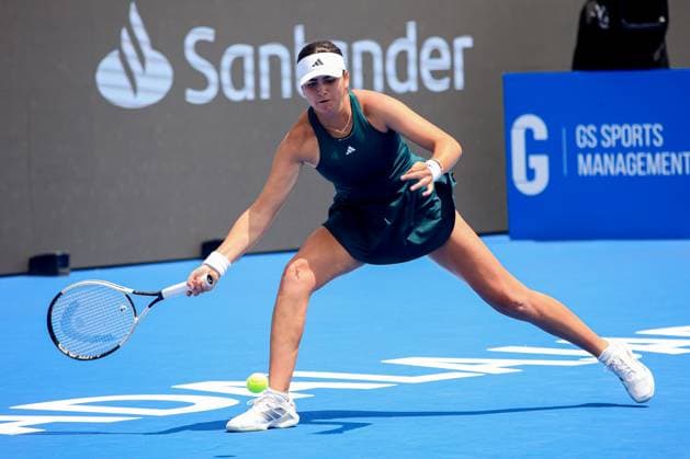 WTA GUADALAJARA 250 OPEN WTA GUADALAJARA 250 OPEN OSTAPENKO VS STAKUSIC 12092025 GUADALAJARA, JALISCO Action photo f Marina Stakusic of Canada, during day 5 the WTA Guadalajara 250 Open, held at the Centro Panamericano de Tenis of Guadalajara, Jalisco, Mexico Action photo f Marina Stakusic of Canada, during day 5 the WTA Guadalajara 250 Open, held at the Centro Panamericano de Tenis of Guadalajara, Jalisco, Mexico PHOTO BY IMAGENSHOP AGENCIA FOTOGRAFICA GUADALAJARA JALISCO MEXICO Copyright: xIMAGENSHOPxAGENCIAxFOTOGRAFICAx
