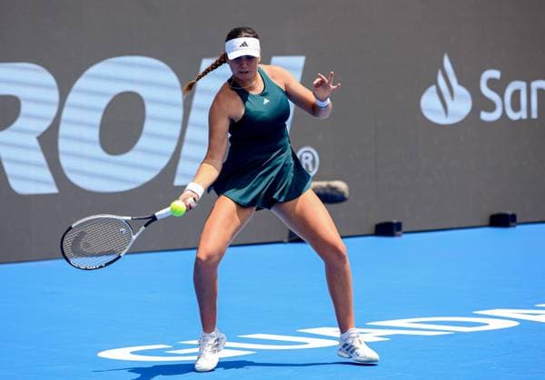 WTA GUADALAJARA 250 OPEN WTA GUADALAJARA 250 OPEN OSTAPENKO VS STAKUSIC 12092025 GUADALAJARA, JALISCO Action photo f Marina Stakusic of Canada, during day 5 the WTA Guadalajara 250 Open, held at the Centro Panamericano de Tenis of Guadalajara, Jalisco, Mexico Action photo f Marina Stakusic of Canada, during day 5 the WTA Guadalajara 250 Open, held at the Centro Panamericano de Tenis of Guadalajara, Jalisco, Mexico PHOTO BY IMAGENSHOP AGENCIA FOTOGRAFICA GUADALAJARA JALISCO MEXICO Copyright: xIMAGENSHOPxAGENCIAxFOTOGRAFICAx