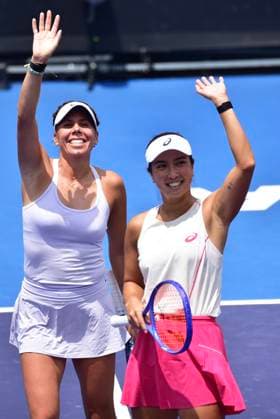 WTA GUADALAJARA 250 OPEN WTA GUADALAJARA 250 OPEN ANEY GLEASON VS OLMOS SUTJIADI 12092025 GUADALAJARA, JALISCO Action photo of Giuliana Olmos and Aldila Sutjiadi, during day 5 the WTA Guadalajara 250 Open, held at the Centro Panamericano de Tenis of Guadalajara, Jalisco, Mexico Action photo of Giuliana Olmos and Aldila Sutjiadi, during day 5 the WTA Guadalajara 250 Open, held at the Centro Panamericano de Tenis of Guadalajara, Jalisco, Mexico PHOTO BY IMAGENSHOP AGENCIA FOTOGRAFICA GUADALAJARA JALISCO MEXICO Copyright: xIMAGENSHOPxAGENCIAxFOTOGRAFICAx
