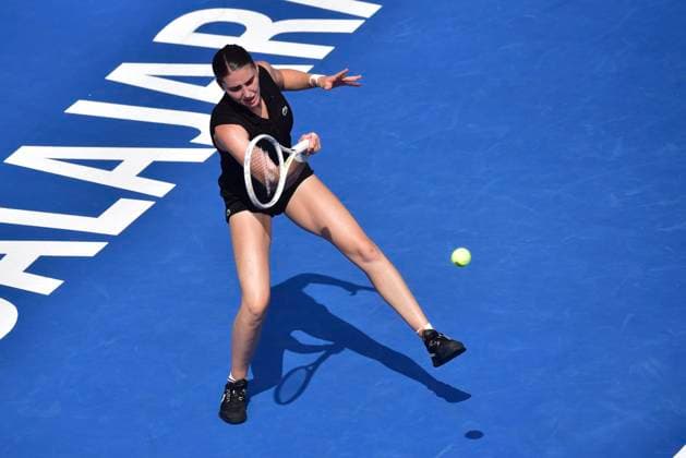 WTA GUADALAJARA 250 OPEN WTA GUADALAJARA 250 OPEN JACQUEMOT VS MARIA 12092025 GUADALAJARA, JALISCO Action photo of Elsa Jacquemot of France, during day 5 the WTA Guadalajara 250 Open, held at the Centro Panamericano de Tenis of Guadalajara, Jalisco, Mexico Action photo of Elsa Jacquemot of France, during day 5 of the WTA Guadalajara 250 Open, held at the Centro Panamericano de Tenis of Guadalajara, Jalisco, Mexico PHOTO BY IMAGENSHOP AGENCIA FOTOGRAFICA GUADALAJARA JALISCO MEXICO Copyright: xIMAGENSHOPxAGENCIAxFOTOGRAFICAx