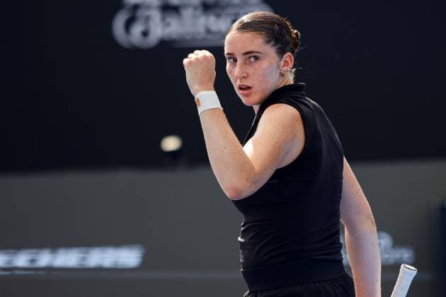 WTA GUADALAJARA 250 OPEN WTA GUADALAJARA 250 OPEN JACQUEMOT VS MARIA 12092025 GUADALAJARA, JALISCO Action photo of Elsa Jacquemot of France, during day 5 the WTA Guadalajara 250 Open, held at the Centro Panamericano de Tenis of Guadalajara, Jalisco, Mexico Action photo of Elsa Jacquemot of France, during day 5 of the WTA Guadalajara 250 Open, held at the Centro Panamericano de Tenis of Guadalajara, Jalisco, Mexico PHOTO BY IMAGENSHOP AGENCIA FOTOGRAFICA GUADALAJARA JALISCO MEXICO Copyright: xIMAGENSHOPxAGENCIAxFOTOGRAFICAx