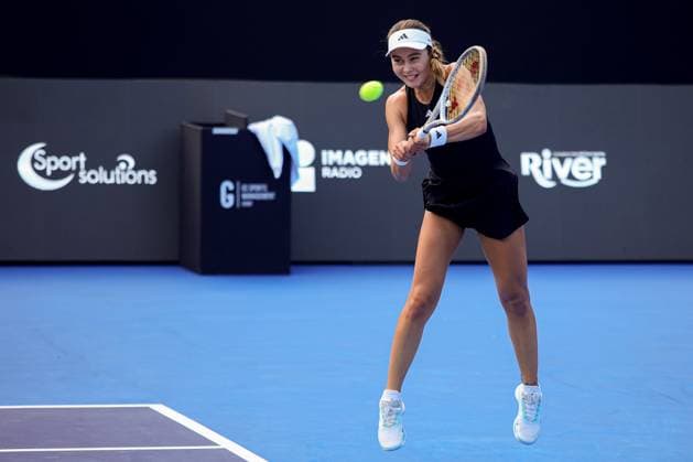 WTA GUADALAJARA 250 OPEN WTA GUADALAJARA 250 OPEN JOVIC VS KASINTSEVA 12092025 GUADALAJARA, JALISCO Action photo of Iva Jovic of the USA, during day 5 the WTA Guadalajara 250 Open, held at the Centro Panamericano de Tenis of Guadalajara, Jalisco, Mexico Action photo of Iva Jovic of the USA, during day 5 the WTA Guadalajara 250 Open, held at the Centro Panamericano de Tenis of Guadalajara, Jalisco, Mexico PHOTO BY IMAGENSHOP AGENCIA FOTOGRAFICA GUADALAJARA JALISCO MEXICO Copyright: xIMAGENSHOPxAGENCIAxFOTOGRAFICAx