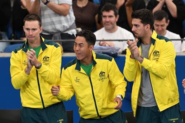 TENNIS DAVIS CUP AUSTRALIA BELGIUM, Australian team members John Peers, Rinky Hijikata and Thanasi Kokkinakis cheer on Alex de Minaur during the Davis Cup qualifying second round match against Belgium at Ken Rosewall Arena in Sydney, Saturday, September 13, 2025. ( NO ARCHIVING, EDITORIAL USE ONLY SYDNEY NEW SOUTH WALES AUSTRALIA  Copyright: xDEANxLEWINSx 20250913129294391370