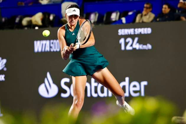 WTA GUADALAJARA 250 OPEN WTA GUADALAJARA 250 OPEN STAKUSIC VS ARANGO 12092025 GUADALAJARA, JALISCO Action photo of Marina Stakusic of Canada, during day 5 the WTA Guadalajara 250 Open, held at the Centro Panamericano de Tenis of Guadalajara, Jalisco, Mexico Action photo of Marina Stakusic of Canada, during day 5 the WTA Guadalajara 250 Open, held at the Centro Panamericano de Tenis of Guadalajara, Jalisco, Mexico PHOTO BY IMAGENSHOP AGENCIA FOTOGRAFICA GUADALAJARA JALISCO MEXICO Copyright: xIMAGENSHOPxAGENCIAxFOTOGRAFICAx