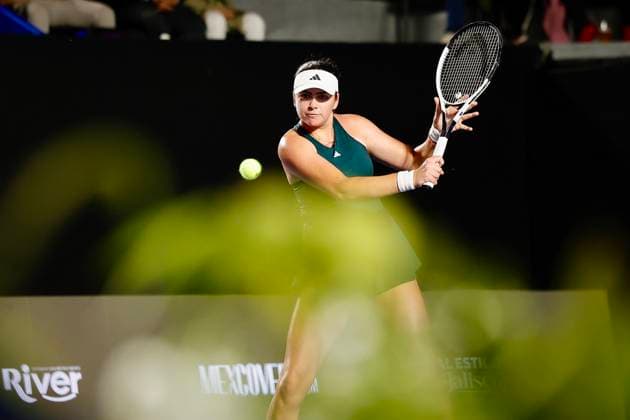 WTA GUADALAJARA 250 OPEN WTA GUADALAJARA 250 OPEN STAKUSIC VS ARANGO 12092025 GUADALAJARA, JALISCO Action photo of Marina Stakusic of Canada, during day 5 the WTA Guadalajara 250 Open, held at the Centro Panamericano de Tenis of Guadalajara, Jalisco, Mexico Action photo of Marina Stakusic of Canada, during day 5 the WTA Guadalajara 250 Open, held at the Centro Panamericano de Tenis of Guadalajara, Jalisco, Mexico PHOTO BY IMAGENSHOP AGENCIA FOTOGRAFICA GUADALAJARA JALISCO MEXICO Copyright: xIMAGENSHOPxAGENCIAxFOTOGRAFICAx