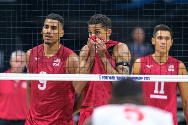 September 13, 2025, Pasay City, Manila, Philippines: USA vs Columbia in the Pool Phase during the FIVB Mens Volleyball World Championship, WM, Weltmeisterschaft 2025 in Manila, Philippines. USA beat Columbia in 3 sets. USAs Gabriel GARCIA and Merrick McHENRY at the net Pasay City Philippines - ZUMAr144 20250913_zap_r144_011 Copyright: xJaynexRussellx
