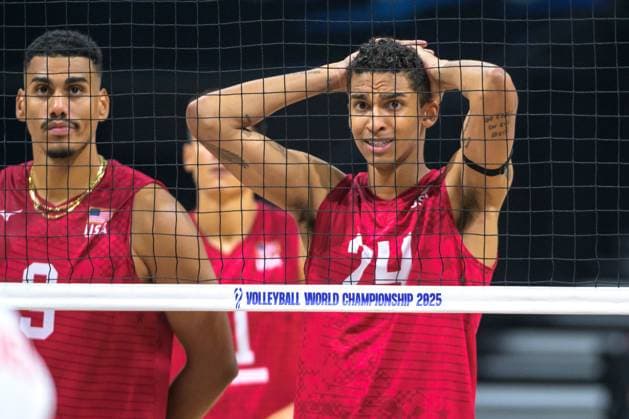 September 13, 2025, Pasay City, Manila, Philippines: USA vs Columbia in the Pool Phase during the FIVB Mens Volleyball World Championship, WM, Weltmeisterschaft 2025 in Manila, Philippines. USA beat Columbia in 3 sets. USAs Merrick McHENRY at the net awaiting a serve. Pasay City Philippines - ZUMAr144 20250913_zap_r144_014 Copyright: xJaynexRussellx