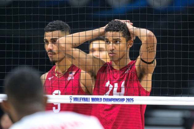 September 13, 2025, Pasay City, Manila, Philippines: USA vs Columbia in the Pool Phase during the FIVB Mens Volleyball World Championship, WM, Weltmeisterschaft 2025 in Manila, Philippines. USA beat Columbia in 3 sets. USAs Merrick McHENRY at the net awaiting a serve. Pasay City Philippines - ZUMAr144 20250913_zap_r144_021 Copyright: xJaynexRussellx