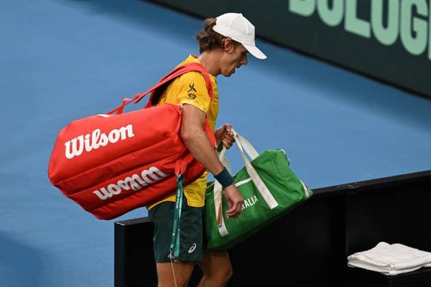 TENNIS DAVIS CUP AUSTRALIA BELGIUM, A deh=jected Alex de Minaur of Australia following his loss to Raphael Collignon of Belgium during the Davis Cup qualifying second round match at Ken Rosewall Arena in Sydney, Saturday, September 13, 2025. ( NO ARCHIVING, EDITORIAL USE ONLY SYDNEY NEW SOUTH WALES AUSTRALIA ALBION PARK  Copyright: xDEANxLEWINSx 20250913138530222866