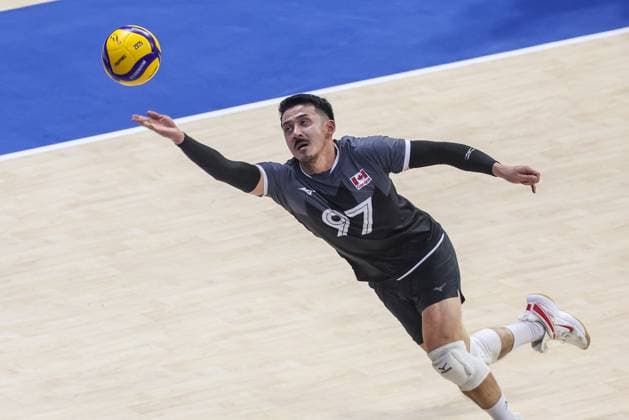 (250913) -- QUEZON CITY, Sept. 13, 2025 -- Landon Currie of Canada competes during the pool G match between Canada and Libya at the 2025 FIVB Volleyball Men s World Championship, WM, Weltmeisterschaft in Quezon City, the Philippines, Sept. 13, 2025. ) (SP)THE PHILIPPINES-QUEZON CITY-VOLLEYBALL-FIVB MEN S WORLD CHAMPIONSHIP 2025-CAN VS LBA RouellexUmali 