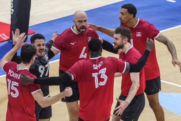 (250913) -- QUEZON CITY, Sept. 13, 2025 -- Players of Canada celebrate after scoring a point during the pool G match between Canada and Libya at the 2025 FIVB Volleyball Men s World Championship, WM, Weltmeisterschaft in Quezon City, the Philippines, Sept. 13, 2025. ) (SP)THE PHILIPPINES-QUEZON CITY-VOLLEYBALL-FIVB MEN S WORLD CHAMPIONSHIP 2025-CAN VS LBA RouellexUmali 