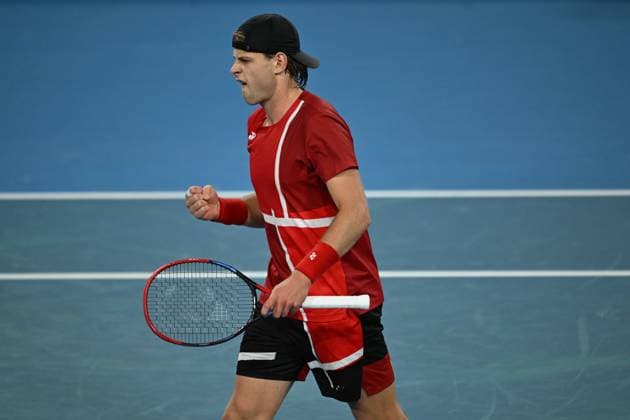 TENNIS DAVIS CUP AUSTRALIA BELGIUM, Zizou Bergs of Belgium celebrates his win over Jordan Thompson of Australia during the Davis Cup qualifying second round match at Ken Rosewall Arena in Sydney, Saturday, September 13, 2025. ( NO ARCHIVING, EDITORIAL USE ONLY SYDNEY NEW SOUTH WALES AUSTRALIA ALBION PARK  Copyright: xDEANxLEWINSx 20250913182521600659