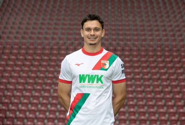 Fabian Rieder FC Augsburg 1907 1 BL, portrait date 2025 2026,