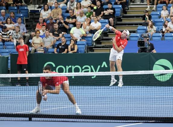 TENNIS - Davis Cup, HUN vs AUT DEBRECEN,HUNGARY,13.SEP.25 - TENNIS - ITF Davis Cup, qualification round 2, Hungary vs Austria. Image shows Alexander Erler and Lucas Miedler (AUT).  GEPAxpictures xWalterxLuger
