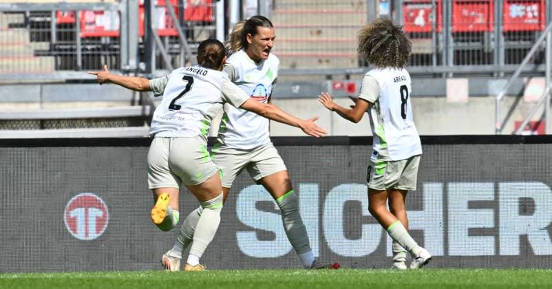 13 09 2025 Soccer season 2025 2026 1 Google Pixel Women Bundesliga 02 Matchday 1 FC Nuremberg FCN Club Clubfrauen SV Werder Bremen SVW Sportfoto Zink xwoxzix goal celebration joy after goal goal shot to 0 1 by Medina Desic 9, SV Werder Bremen