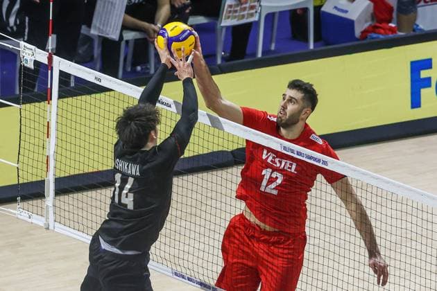 (250913) -- QUEZON CITY, Sept. 13, 2025 -- Adis Lagumdzija (R) of T¨¹rkiye competes during the Pool G match between Japan and T¨¹rkiye at the 2025 FIVB Volleyball Men s World Championship, WM, Weltmeisterschaft in Quezon City, the Philippines, Sept. 13, 2025. ) (SP)THE PHILIPPINES-QUEZON CITY-VOLLEYBALL-FIVB MEN S WORLD CHAMPIONSHIP 2025-JPN VS TUR ROUELLExUMALI 