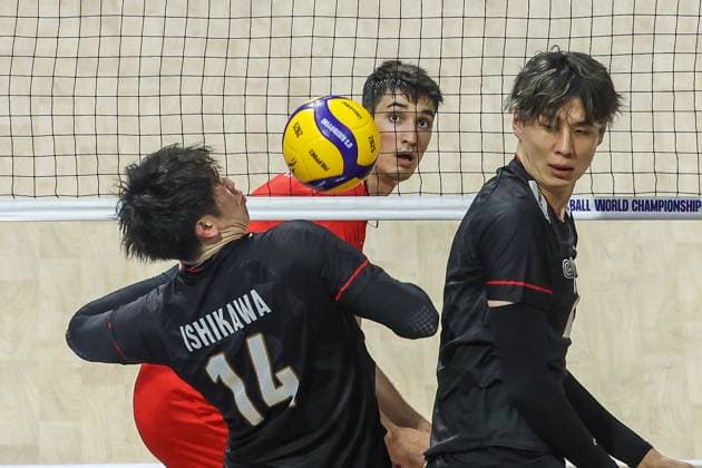 (250913) -- QUEZON CITY, Sept. 13, 2025 -- Ramazan Efe Mandiraci (C) of T¨¹rkiye reacts during the Pool G match between Japan and T¨¹rkiye at the 2025 FIVB Volleyball Men s World Championship, WM, Weltmeisterschaft in Quezon City, the Philippines, Sept. 13, 2025. ) (SP)THE PHILIPPINES-QUEZON CITY-VOLLEYBALL-FIVB MEN S WORLD CHAMPIONSHIP 2025-JPN VS TUR ROUELLExUMALI 