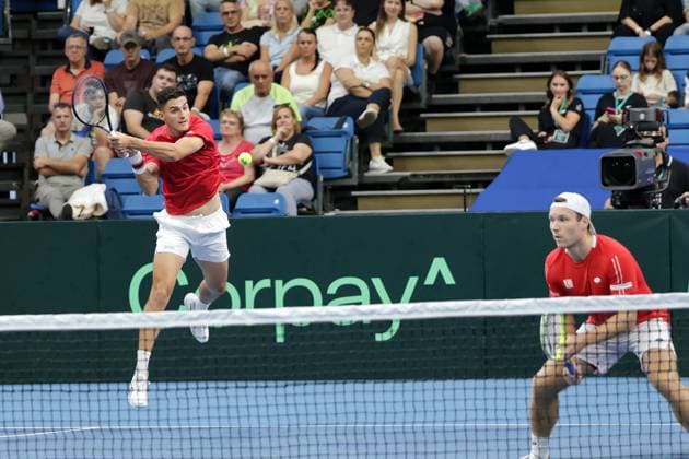 TENNIS - Davis Cup, HUN vs AUT DEBRECEN,HUNGARY,13.SEP.25 - TENNIS - ITF Davis Cup, qualification round 2, Hungary vs Austria. Image shows Alexander Erler and Lucas Miedler (AUT).  GEPAxpictures xWalterxLuger