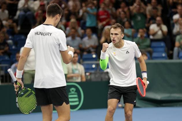 TENNIS - Davis Cup, HUN vs AUT DEBRECEN,HUNGARY,13.SEP.25 - TENNIS - ITF Davis Cup, qualification round 2, Hungary vs Austria. Image shows the rejoicing of Fabian Marozsan and Zsombor Piros (HUN).  GEPAxpictures xWalterxLuger