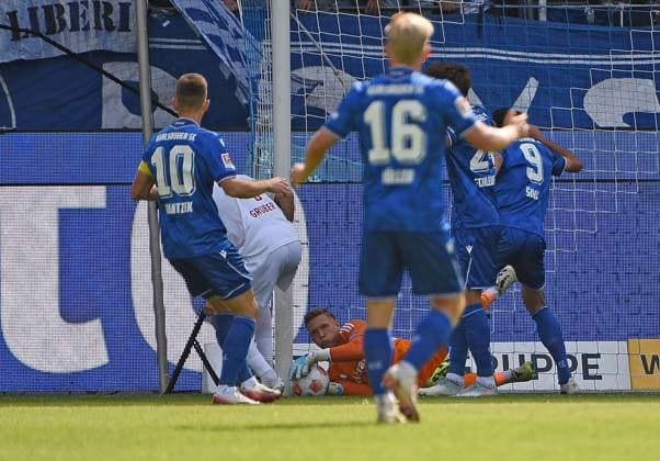 13 09 2025, xhbx, Soccer 2 Bundesliga, Karlsruher SC 1 FC Nürnberg v l Jan Reichert 1 FC Nuernberg DFL DFB REGULATIONS PROHIBIT ANY USE OF PHOTOGRAPHS as IMAGE SEQUENCES and or QUASI VIDEO Karlsruhe