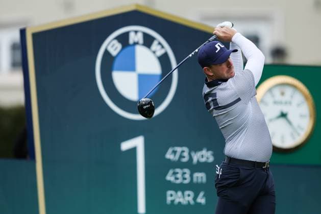 13th September 2025; Wentworth Club, London, England; The BMW PGA, Golf Herren Championship Round 3; Matt Wallace of England tees off from the 1st tee  HenningxvonxJagow