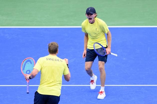 250913 Erik Grevelius of Sweden celebrates during the Davis Cup tennis doubles match between Sweden and Tunisia on September 13, 2025 in Partille Photo Carl Sandin BILDBYRAN code CS CS0769 tennis davis cup sweden sverige tunisien tunisia bbeng dubbeljubel sverige sweden celebrates  Copyright: CARLxSANDIN BB250913CS003